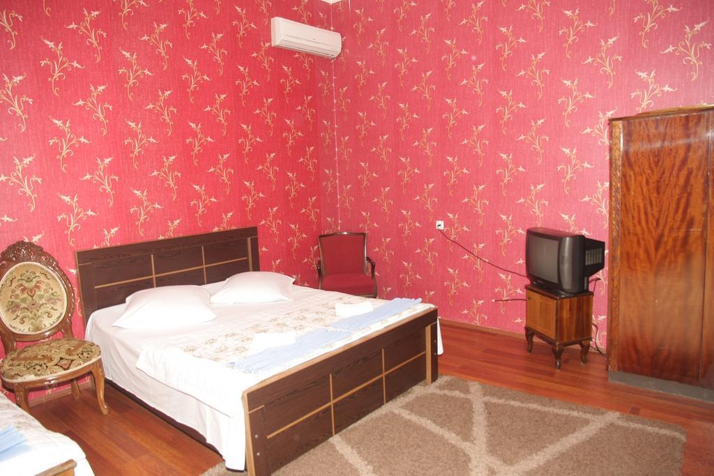 Guest House Nona Κουτάισι Εξωτερικό φωτογραφία