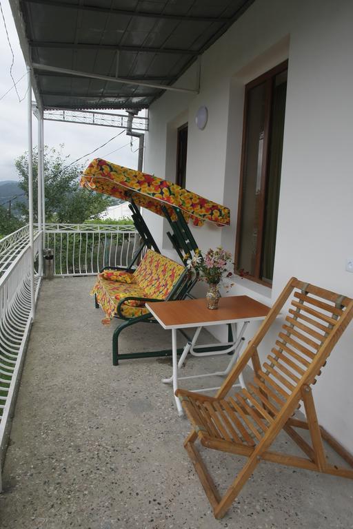 Guest House Nona Κουτάισι Εξωτερικό φωτογραφία