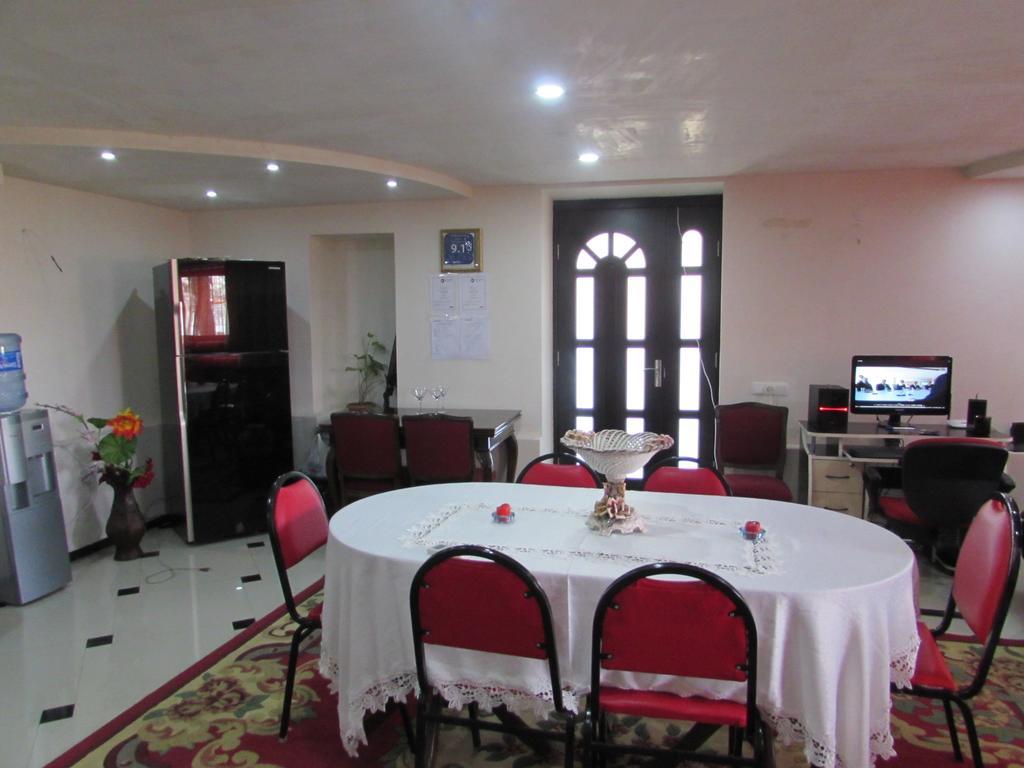 Guest House Nona Κουτάισι Εξωτερικό φωτογραφία